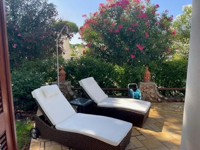 4 Bedroom Detached Private Villa With Swimming Pool And Mature Garden Vilamoura